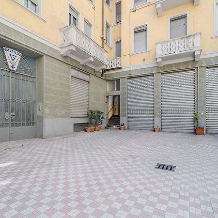 Lovely Apartment In Milano-Porta Romana W/ Balcony Exterior foto
