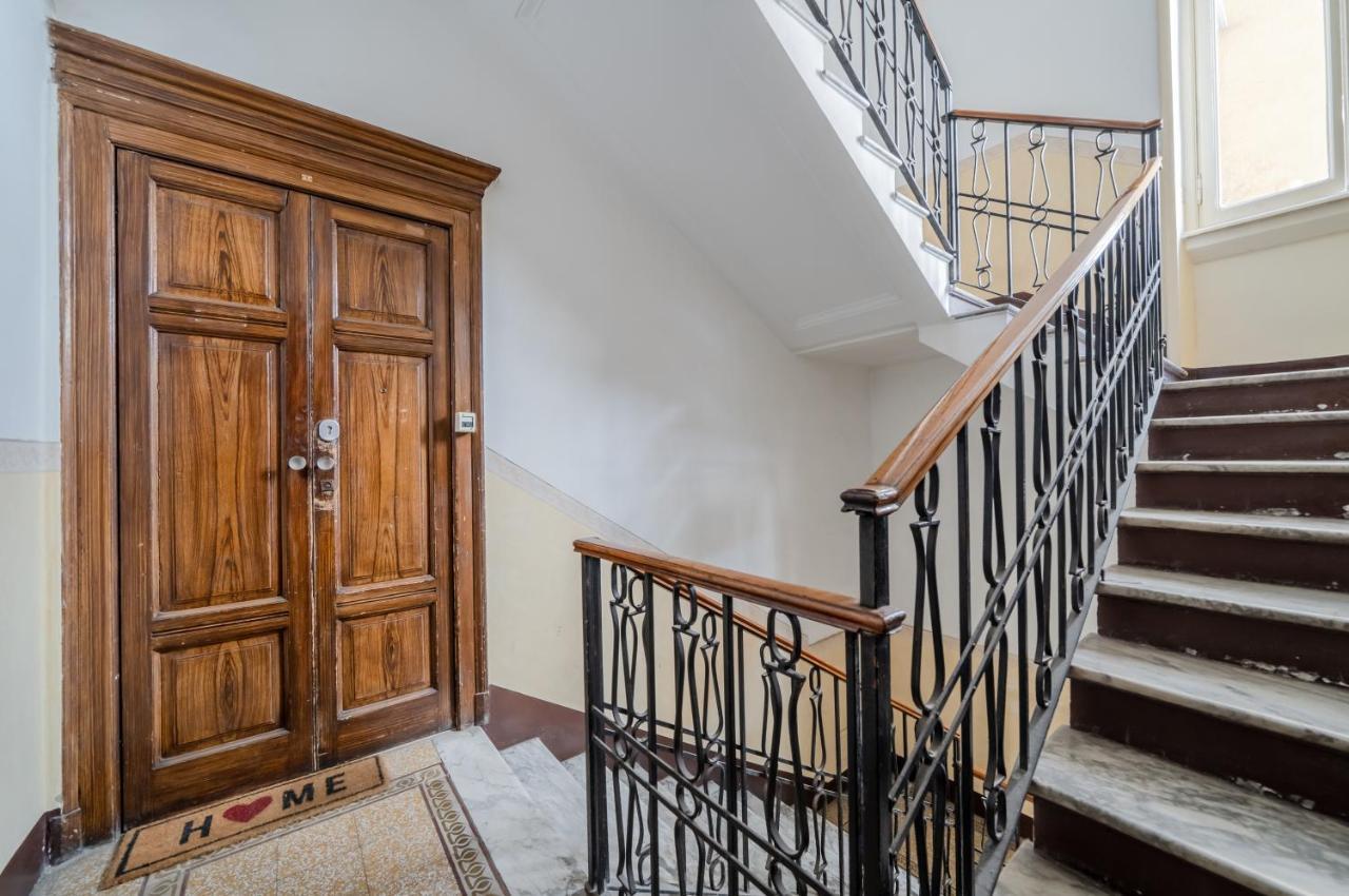 Lovely Apartment In Milano-Porta Romana W/ Balcony Exterior foto
